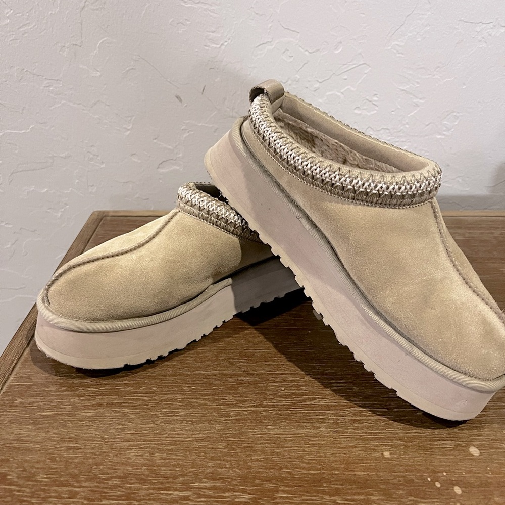 Women’s Ugg Tazz
